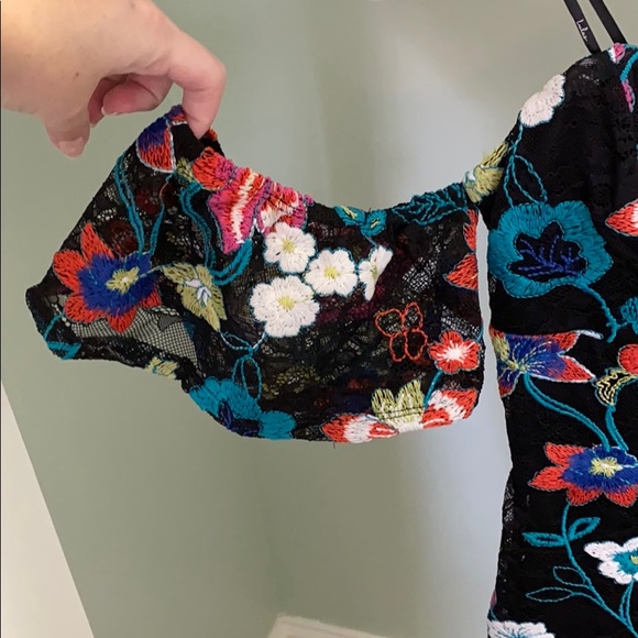 Lulus floral print dress with drop sleeves. - Picture 2 of 2